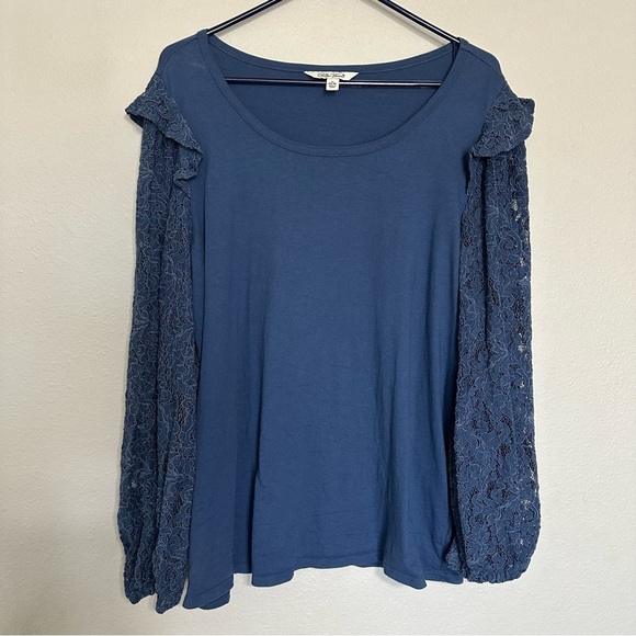 Bundle of 2 Women’s Long Sleeve Lace Arm Tops in Blue and Black Size XL - Picture 3 of 13